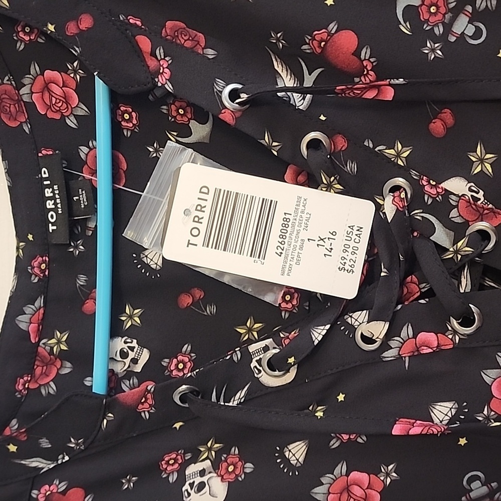 Torrid top - Picture 2 of 3